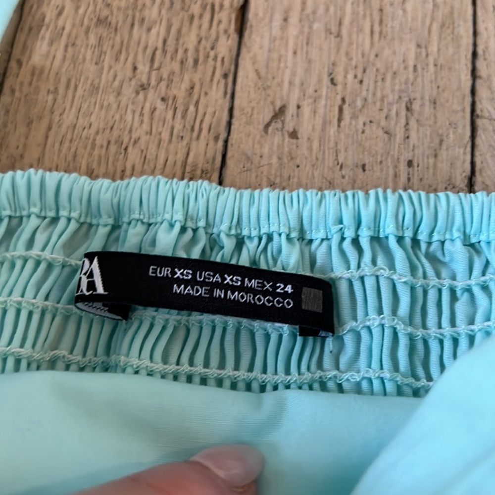 NWOT Zara Puff Sleeve Top - Picture 6 of 8